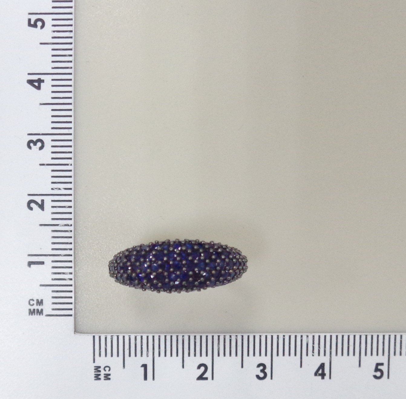 Серебряное кольцо с сапфирами